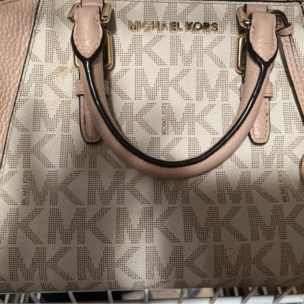 Micheal Kors tote and wallet